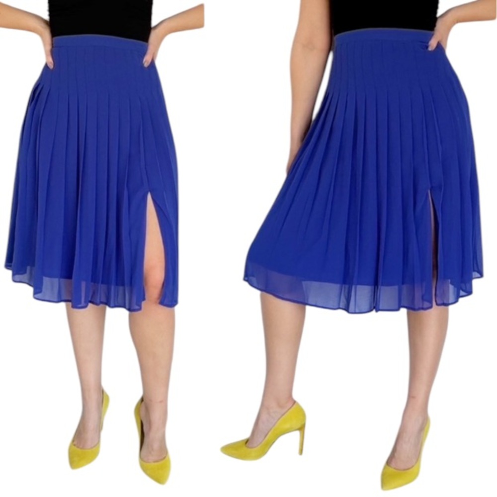Lord & Taylor blue pleated chiffon knee length skirt size 4